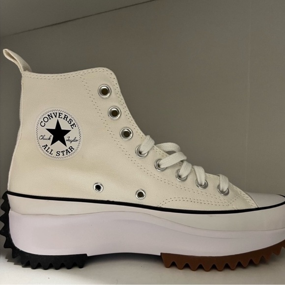 Converse Shoes - Converse⭐️Run Star Hike High- Size W8 // M6.5